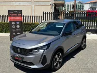 Usata Peugeot 3008 Allure 131 CV (96 kW) 2022 Argento SUV