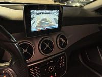 Usata Mercedes GLA200 136 CV (100 kW) 2016 Bianco SUV
