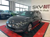 Usata VW Golf VIII Style 116 CV (85 kW) 2022 Grigio Station wagon