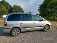 Usata Ford Galaxy 130 CV (95 kW) 2006 Grigio Monovolume