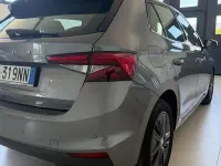 Usata Skoda Fabia Style 80 CV (58 kW) 2023 Grigio tetto nero Utilitaria