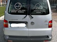 Usata VW Caravelle 131 CV (96 kW) 2006 Argento Furgone