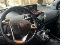 Usata Lancia Ypsilon Gold 69 CV (50 kW) 2015 Nero Utilitaria