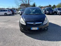Usata Opel Corsa Cosmo 90 CV (66 kW) 2009 Nero Utilitaria