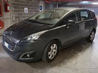 Usata Peugeot 5008 Active 120 CV (88 kW) 2016 Grigio Monovolume