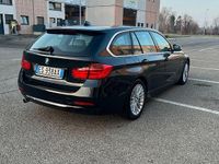 Usata BMW 320 Luxury Line 184 CV (135 kW) 2013 Nero Station wagon