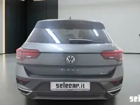 Usata VW T-Roc Advance 150 CV (110 kW) 2018 6y grigio daytona perla SUV
