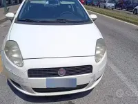 Usata Fiat Grande Punto 69 CV (50 kW) 2012 Bianco Utilitaria