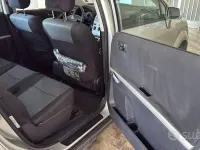 Usata Toyota Corolla Verso 116 CV (85 kW) 2004 Grigio Monovolume