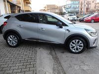 Usata Renault Captur Intens 90 CV (66 kW) 2022 Rosso SUV