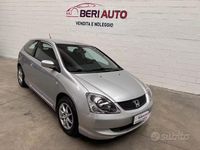 Usata Honda Civic 90 CV (66 kW) 2004 Grigio Berlina