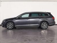 Usata VW Passat Executive 190 CV (139 kW) 2021 Grigio manganese Station wagon
