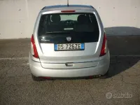 Usata Lancia Musa 95 CV (69 kW) 2009 Bianco Monovolume