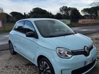 Usata Renault Twingo Techno 30 kW (42 CV) 2023 Blu/azzurro Utilitaria