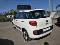 Begagnad Fiat 500L Lounge 95 HK (69 kW) 2016 Vit Minibuss