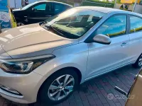 Usata Hyundai i20 75 CV (55 kW) 2017 Grigio Berlina