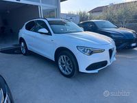 Usata Alfa Romeo Stelvio Executive 190 CV (139 kW) 2019 Bianco SUV