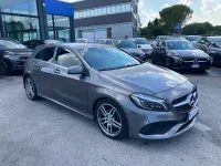 Usata Mercedes A180 Premium 109 CV (80 kW) 2016 Grigio montagna Utilitaria