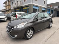 Usata Peugeot 208 Allure 83 CV (61 kW) 2019 Grigio Utilitaria