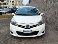 usata Toyota Yaris 1.0 5 porte - Neopatentati