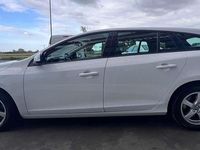 Usata Volvo V60 120 CV (88 kW) 2016 Bianco Station wagon