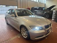 Usata BMW 330 258 CV (189 kW) 2006 Argento Berlina