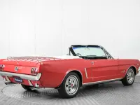 Usata Ford Mustang 203 CV (149 kW) 1966 Rosso Cabrio