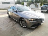 Usata Alfa Romeo Giulia Super 180 CV (132 kW) 2017 Grigio Berlina