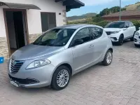 Usata Lancia Ypsilon Gold 95 CV (69 kW) 2015 Grigio Utilitaria