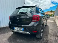 Usata Dacia Sandero Comfort 90 CV (66 kW) 2018 Nero Berlina