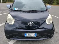Usata Toyota iQ Sol 68 CV (50 kW) 2010 Nero Utilitaria