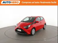 Usata Toyota Aygo Connect Style 72 CV (52 kW) 2021 Rosso Utilitaria