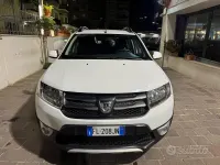 Usata Dacia Sandero Stepway 90 CV (66 kW) 2014 Bianco Utilitaria