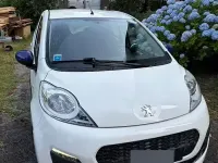 Usata Peugeot 107 68 CV (50 kW) 2012 Bianco Utilitaria