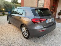 Usata Mercedes A180 116 CV (85 kW) 2018 Grigio Berlina