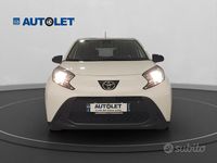 Begagnad Toyota Aygo X Active 72 HK (52 kW) 2022 Vit SUV