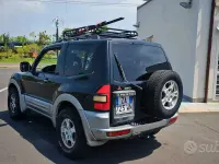 Usata Mitsubishi Pajero 165 CV (121 kW) 2000 Bluazzurro SUV