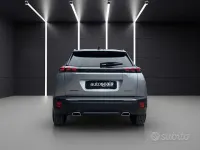 Usata Peugeot 2008 Allure 136 CV (100 kW) 2025 Grigio SUV