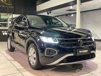 Usata VW T-Roc Life 110 CV (80 kW) 2022 Nero SUV