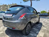 Usata Lancia Ypsilon S 69 CV (50 kW) 2024 Grigio scuro Utilitaria