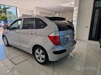 Usata Honda FR-V Comfort 140 CV (102 kW) 2005 Grigio Monovolume