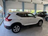 Usata Volvo XC40 Momentum 150 CV (110 kW) 2019 Bianco SUV