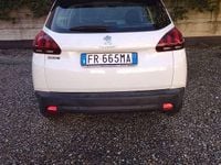 Usata Peugeot 2008 Active 102 CV (75 kW) 2018 SUV