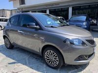 Usata Lancia Ypsilon Gold 69 CV (50 kW) 2023 Grigio pietra Utilitaria