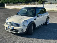 Usata Mini Cooper 122 CV (89 kW) 2011 Bianco Utilitaria