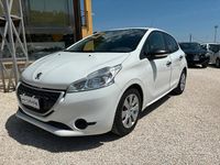 Usata Peugeot 208 68 CV (50 kW) 2014 Bianco Utilitaria