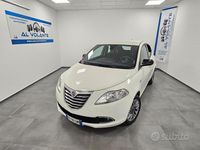 Usata Lancia Ypsilon Platinum 69 CV (50 kW) 2013 Bianco Utilitaria