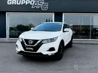 Usata Nissan Qashqai Tekna 110 CV (80 kW) 2017 Bianco SUV
