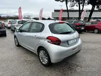 Usata Peugeot 208 Active 82 CV (60 kW) 2016 Grigio Utilitaria