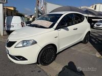 Usata Lancia Ypsilon Silver 69 CV (50 kW) 2017 Bianco Utilitaria